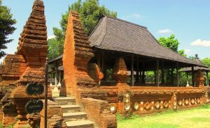 keraton kasepuhan cirebon jpg
