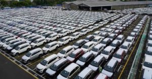 penjualan mobil maret