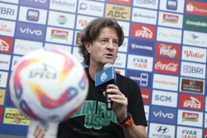 elatih PSS Sleman, Pieter Huistra
