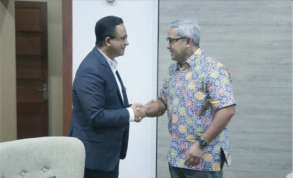 Anies Baswedan Kunjungi Wali Kota Bandung, Bahas Isu Kota Hingga Nostalgia Nonton Persib