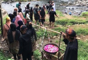 Kampung Adat Miduana Cianjur