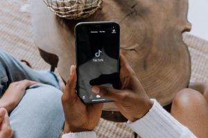 Buntut Maraknya Kekerasan saat Demo di Indonesia, TikTok Nonaktifkan Fitur Live?