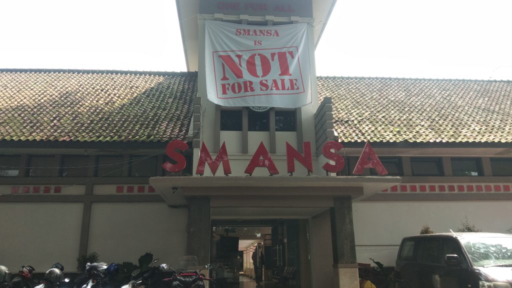 banding SMAN 1 Bandung