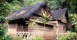 Rumah Adat Cikondang (Pinterest)