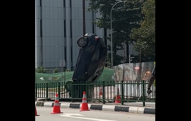 Sinkhole Singapura (Instagram CNA) jpg