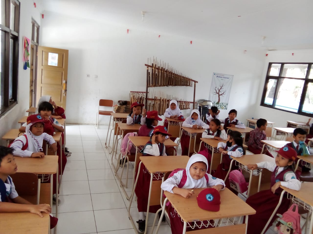 Jam sekolah jabar