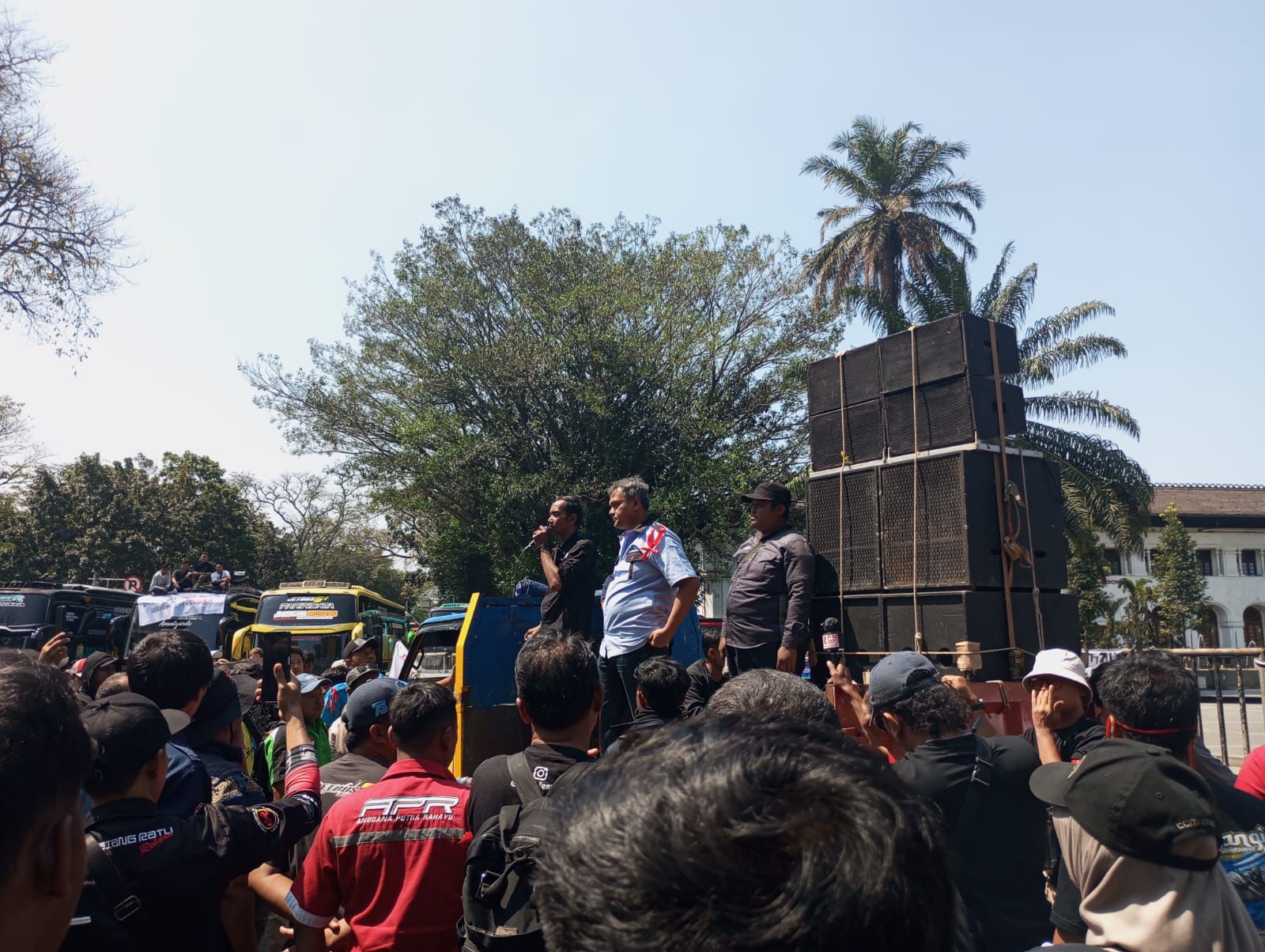 Kebijakan Gubernur Bunuh Nafkah Ribuan Pelaku Wisata di Jabar