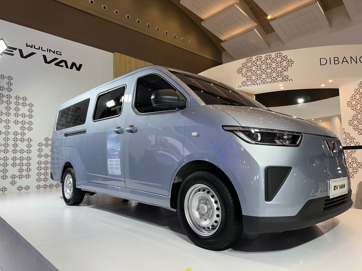Wuling Mitra EV