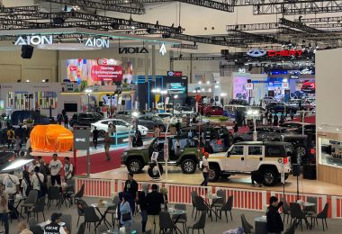 mobil terlaris juni 2025