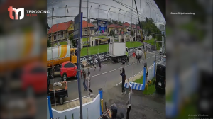 Terekam CCTV, Pengendara Serang Anggota Polres Bengkulu Tengah Saat Razia