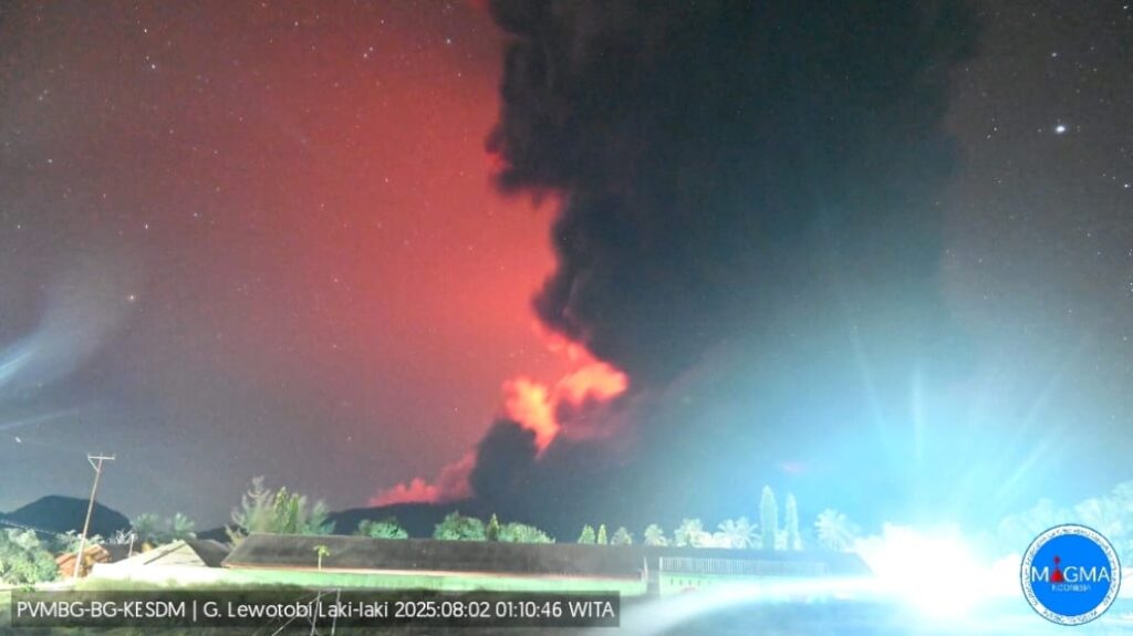 Status Awas, Gunung Lewotobi Laki-laki kembali Erupsi, dengan Ketinggian Kolom Abu Capai 18.000 Meter