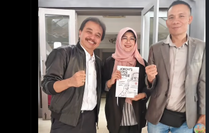 roy suryo buku jokowi