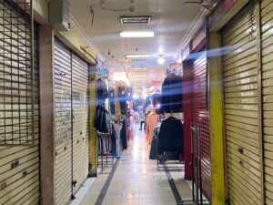 Pasar Baru Bandung Sepi, Daya Beli Anjlok dan Wisatawan Menyusut hingga 70 Persen
