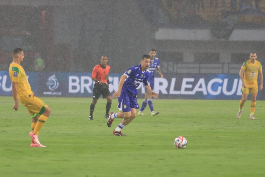 Thom Haye Persib