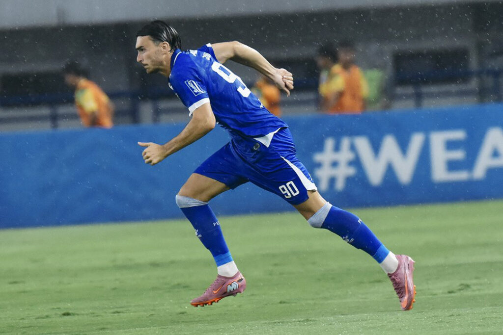 Andrew Jung Latihan Fisik