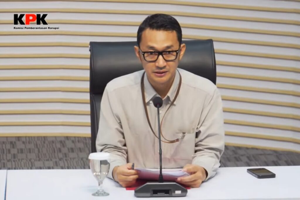 Tersangka Kuota Haji. OTT Pekalongan. Jubir KPK dilaporkan