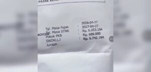 Tukang rongsokan tagihan pajak
