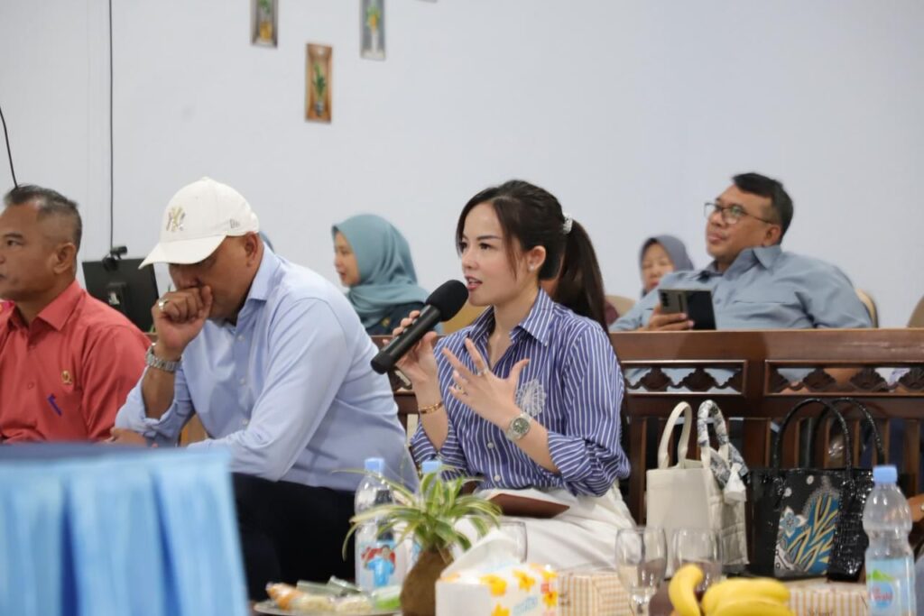Fetty Anggraenidini