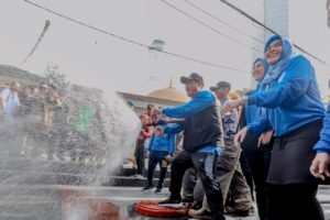 Bandung Beberesih Serentak! ASN dan Komunitas Kompak Jaga Kota Menyambut Festival Asia Afrika 2025