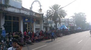 Warga Tumpah Ruah di Jalan Asia Afrika, Karnaval Asia Africa Festival 2025 Jadi Magnet Wisata Budaya Dunia
