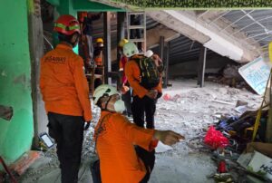 bangunan ponpes di sidoarjo ambruk