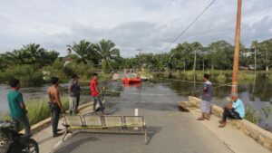 jembatan putus sulawesi