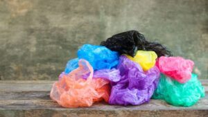 DIY Sampah Plastik Sekali Pakai