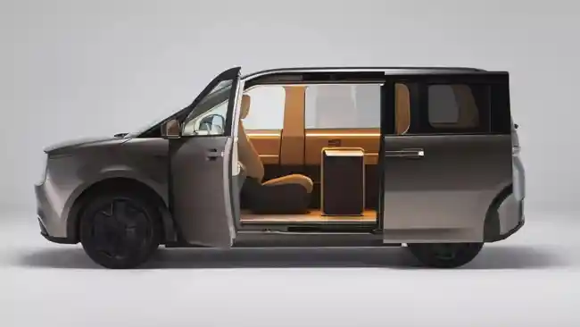 sharp mobil listrik