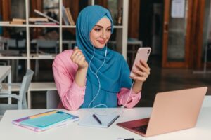 Media sosial mengubah cara kita beriman, berdakwah, dan memahami kesalehan di era algoritma