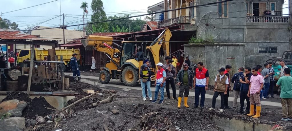 Penanganan banjir agam