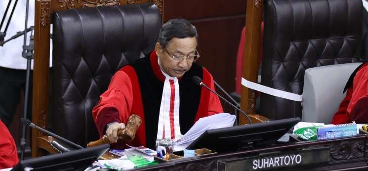 MK Tolak Gugatan Penyamaan Usia Pensiun Guru dan Dosen