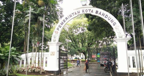 Delapan Pejabat Pemkot Bandung Diperiksa