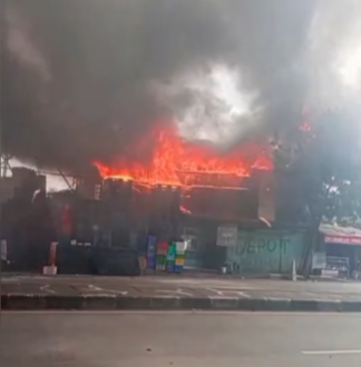 Kebakaran Melanda Bangunan di Situ Gunting Jalan Soekarno Hatta Bandung