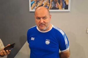 Bojan Hodak persib