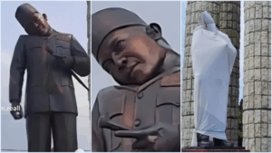patung kepala soekarno miring