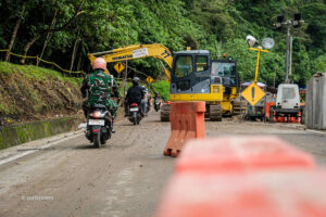 Jalur Lembah Anai Padang
