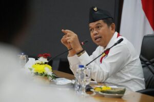 KDM Beri Kompensasi Rp800 Ribu Untuk Sopir Angkot di Puncak yang Berhenti Operasi saat Libur Natal 2025 dan Tahun Baru 2026