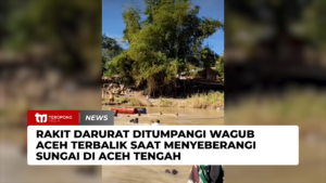 Rakit Darurat Ditumpangi Wagub Aceh Terbalik Saat Menyeberangi Sungai di Aceh Tengah