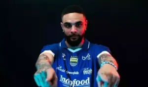 Layvin Kurzawa persib