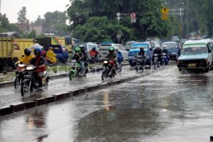 4 Tips Sederhana Merawat Motor saat Musim Hujan