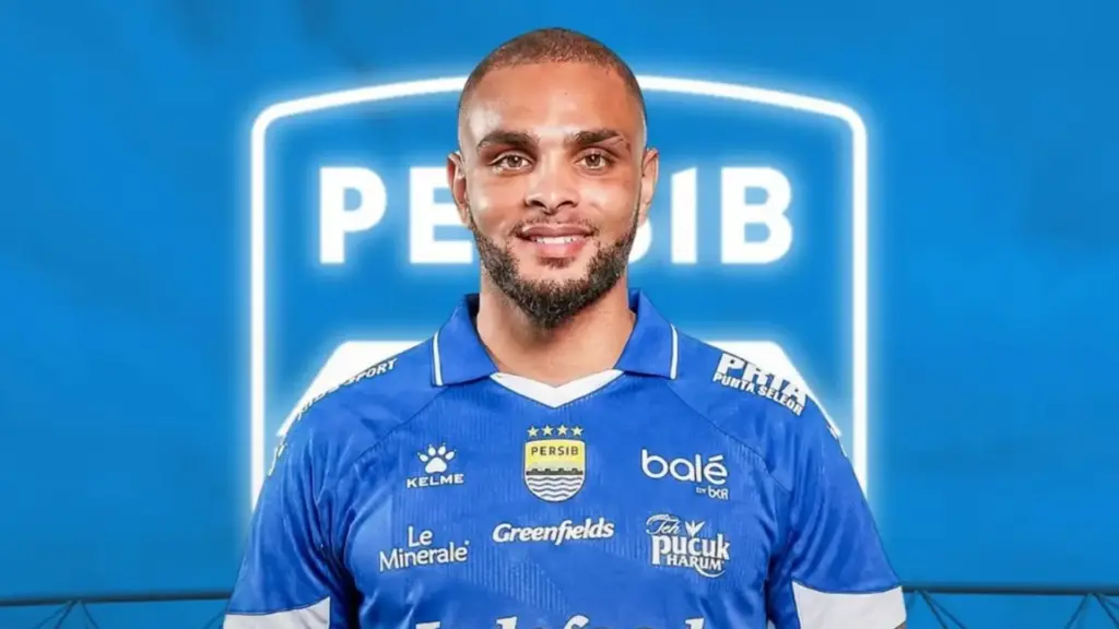 Layvin Kurzawa Persib