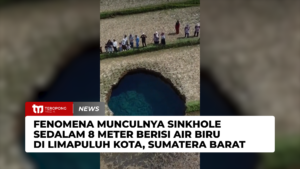 Fenomena Munculnya Sinkhole Sedalam 8 Meter Berisi Air Biru di Limapuluh Kota, Sumatera Barat