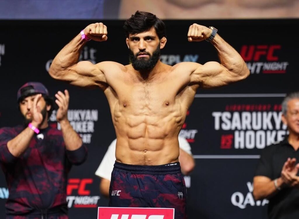 UFC Arman Tsarukyan