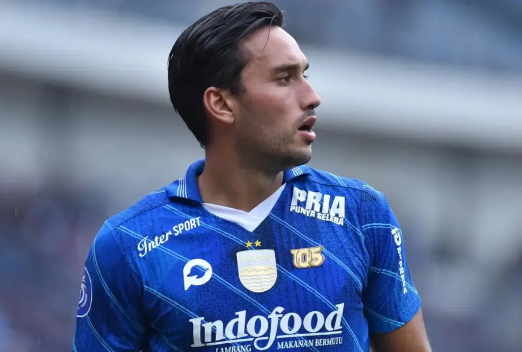 Ezra Walian persib