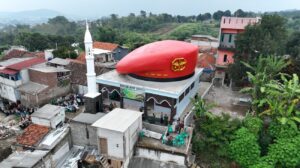 masjid baret merah