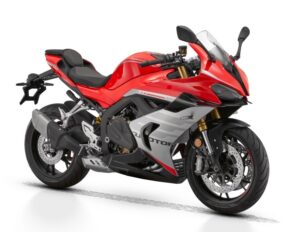 SRK 800 RR Andalkan Pengereman Brembo, Performa dan Kontrol Motor Sport 778 cc Layak Untuk Dilirik