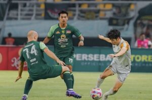 Prediksi Skor Persebaya Vs Dewa United BRI Super League 2025/2026