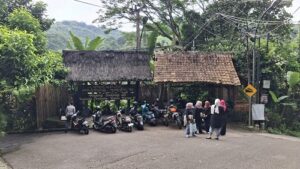 Cerita Toleransi saat Ramadan di Kampung Adat Cireundeu
