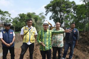 Bupati KDS Normalisasi Sungai Cisunggalah Kembalikan Lebar 8 Meter