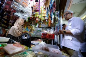Harga Plastik Naik, Pemkot Bandung Gunakan Kantong Ramah Lingkungan